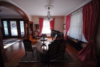 Circular Manor Bed And Breakfast ซาราโทกาสปริงส์ ภายนอก รูปภาพ