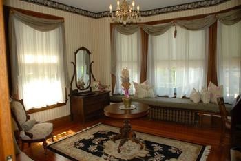 Circular Manor Bed And Breakfast ซาราโทกาสปริงส์ ภายนอก รูปภาพ